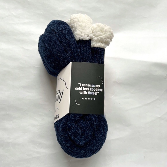NWT The Comfy Slipper Socks Chenille Knit Sherpa Blue & White Soft Cozy One Size - Picture 1 of 6